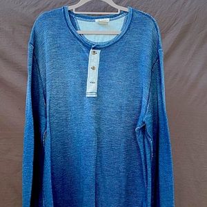 Blue long sleeve Henley shirt from Lucky Brand. Mens X-Large.